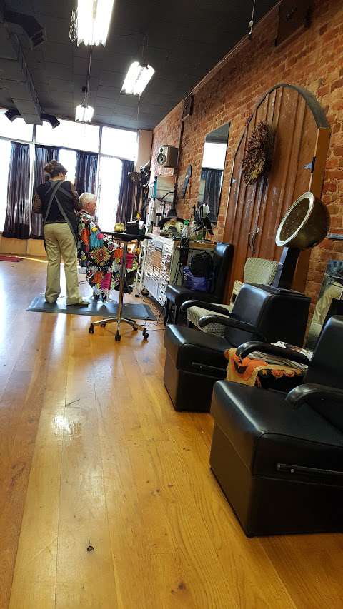 Tweet & Co Hair Studio